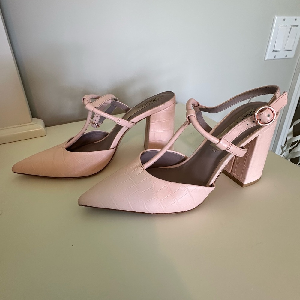 Delman Pink Slingback Heels with Pointed Toe - Picture 2 of 6